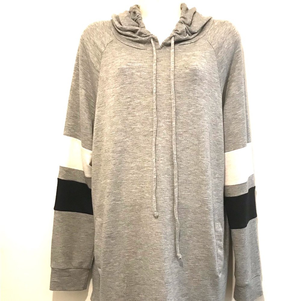 Popular Basics Women’s Gray Hoodie Style DC5925 Stretchy Size XL